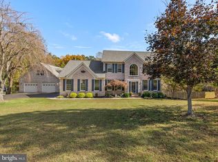 16811 Old Field Ln, Hughesville, MD 20637