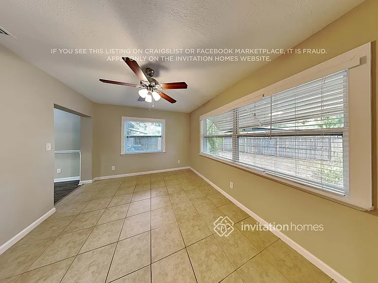 3415 32nd St W — Photo 5