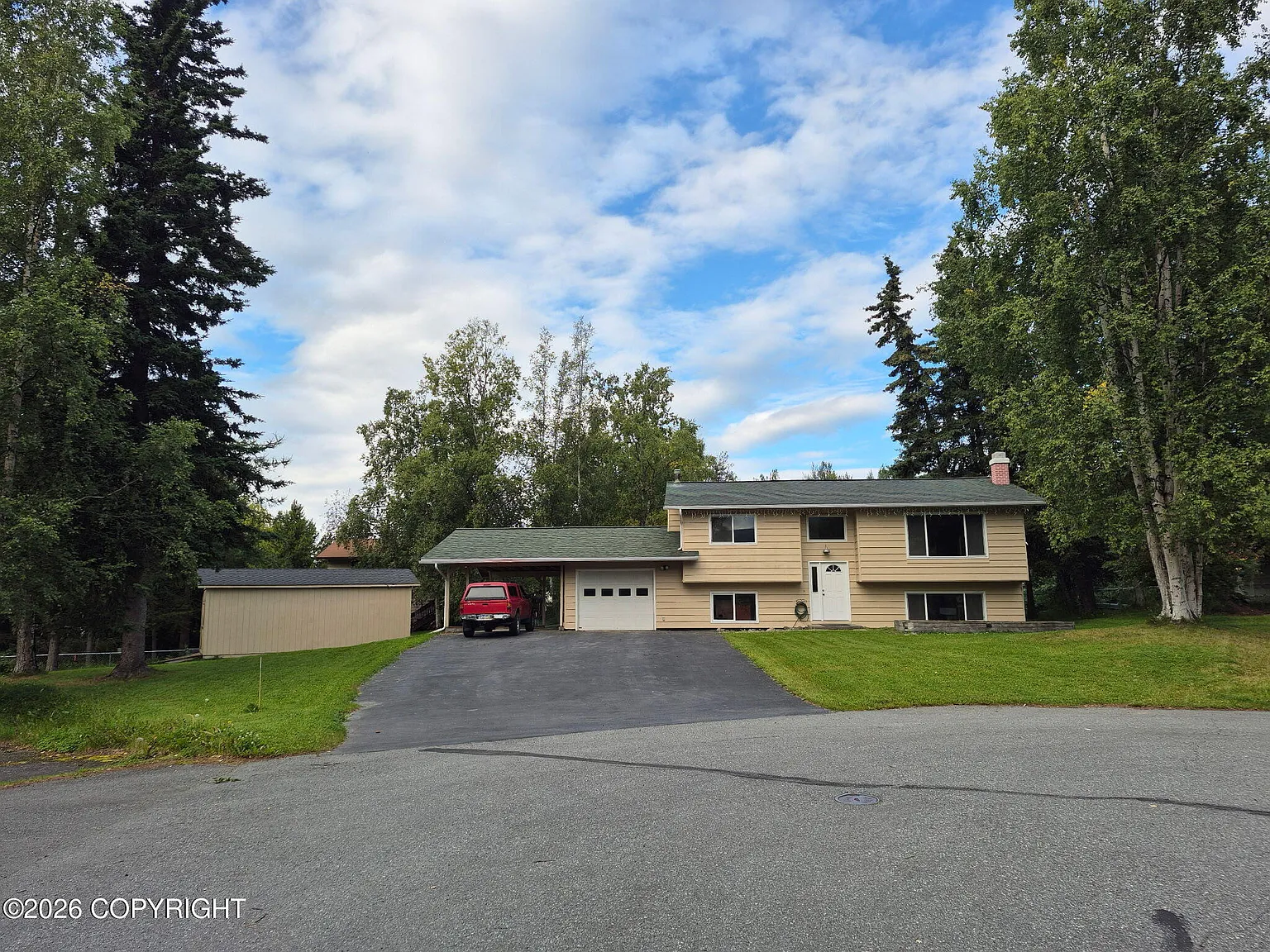 4 bed, 2.0 bath, 1888 sqft, $2,900 — Photo 1