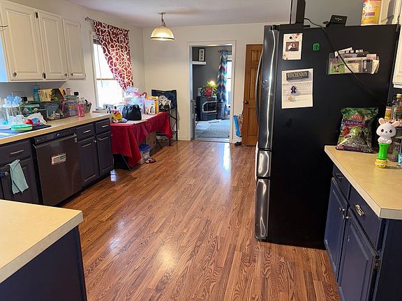 5th image of 210 Baldwinville Rd