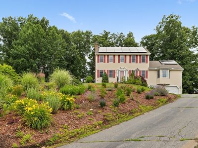 49 Larson Ave, Leominster, MA, 01453