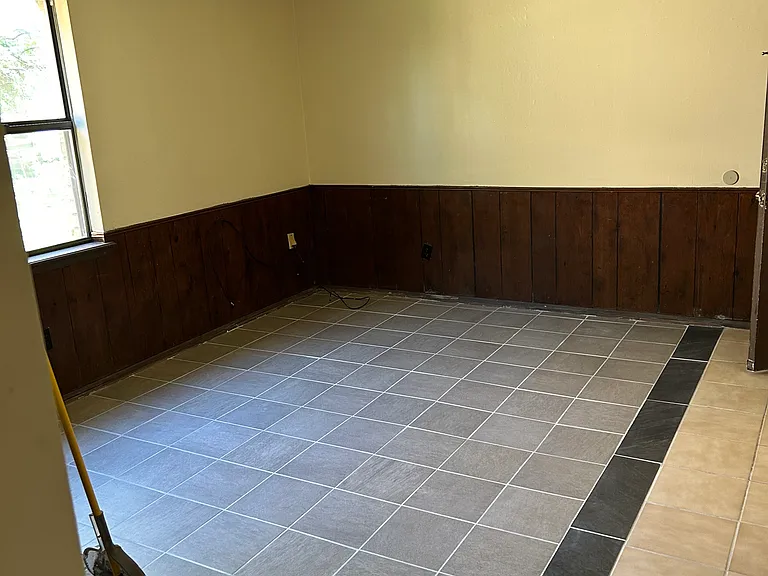 2820 Grinnell Ave — Photo 9