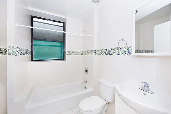 Rented by DYNY Inc | media 20