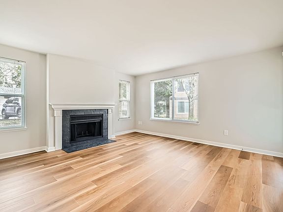 4th image of 13842 NE 8th St #F101