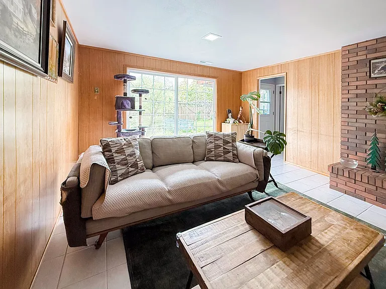 3840 NW Lincoln Ave — Photo 5