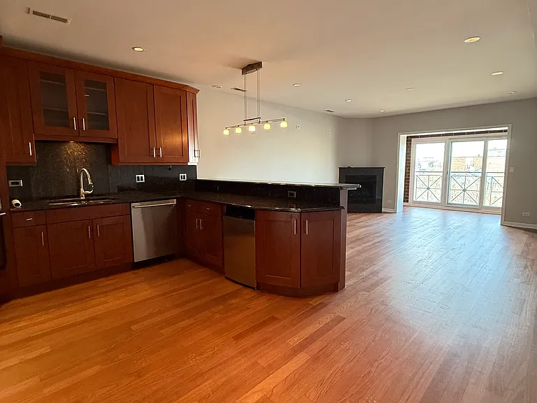 1457 N Ashland Ave #4S — Photo 4