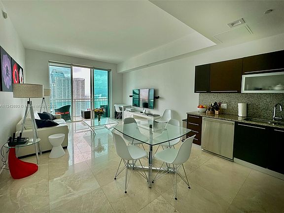 2nd image of 950 Brickell Bay Dr APT 4708