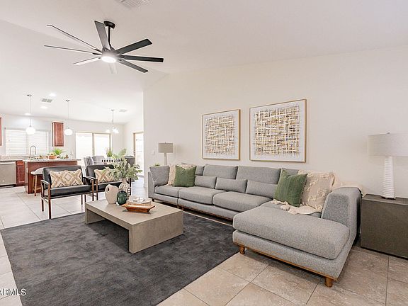 5th image of 2026 E ANDERSON Drive
