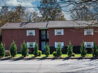 1233 15th Ave NW, Hickory, NC 28601