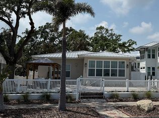 2021 Beach Dr SE, Saint Petersburg, FL 33705
