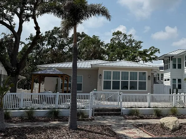2021 Beach Dr SE, Saint Petersburg, FL 33705
