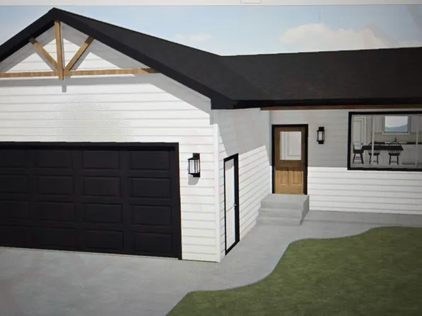804 W 5th St, Volga, SD 57071