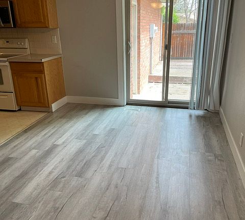 3rd image of 2514 Fraser Dr