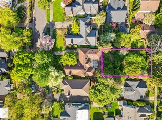 SE Clay St, Portland, OR 97214