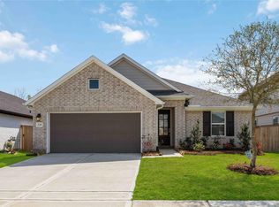 230 Magnolia Laurel Dr, Alvin, TX 77511