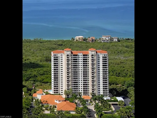 7425 Pelican Bay BLVD #302, NAPLES, FL 34108