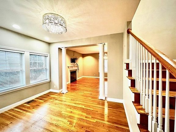 5th image of 654 Walpole St Suite A