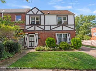 41 Domain St, Staten Island, NY 10314