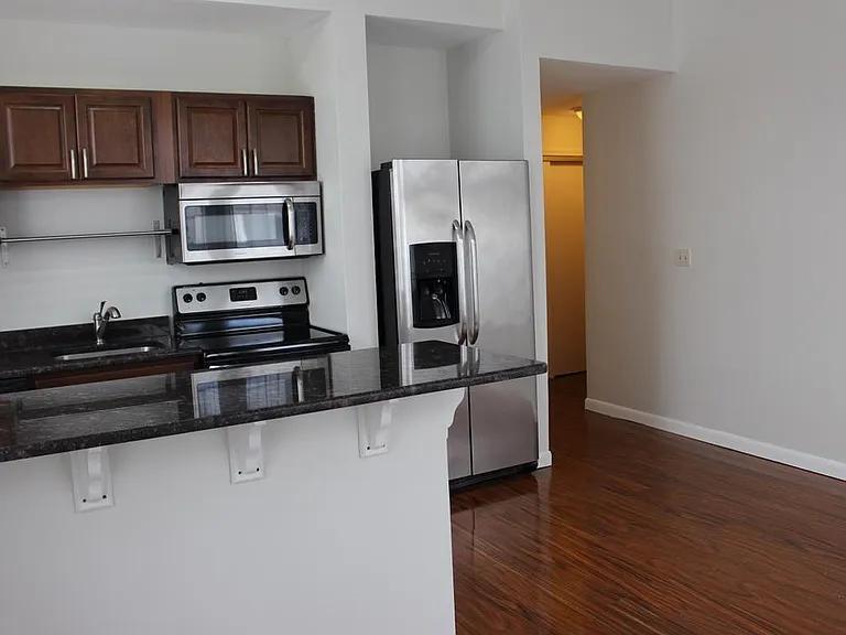 12 Walnut St #1 — Photo 6