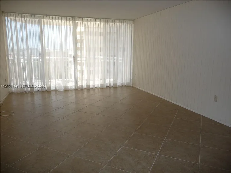 18071 Biscayne Blvd #603 — Photo 8
