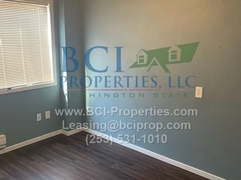 3310 S Sawyer St — Photo 13