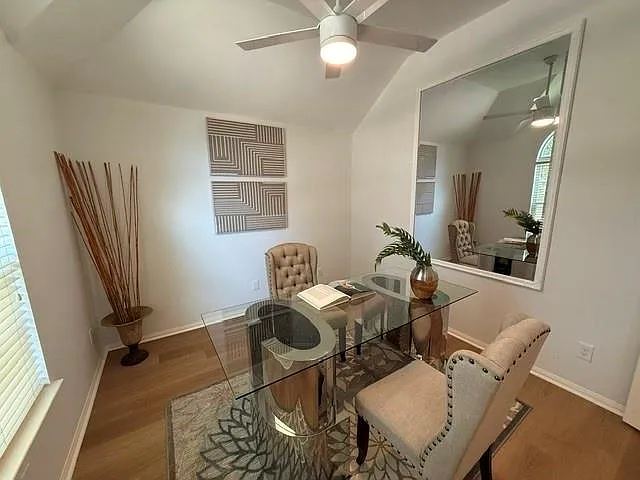 3 bed, 2.0 bath, 2230 sqft, $2,200 — Photo 4