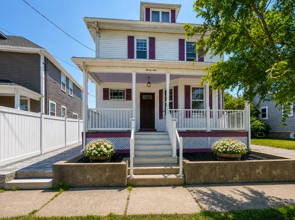 91 Hamden Cir, Quincy, MA 02170