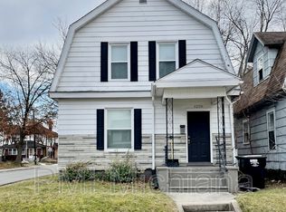 1226 E Madison St, South Bend, IN