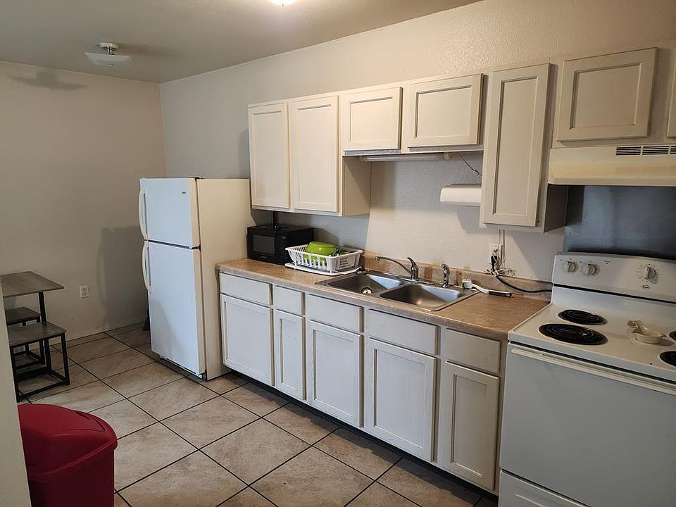 2nd image of 1349 Jefferson Dr #1