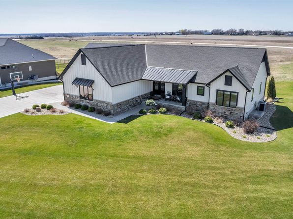 6762 56th St, Columbus, NE 68601