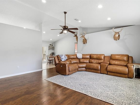 5th image of 3085 W Hampshire Blvd