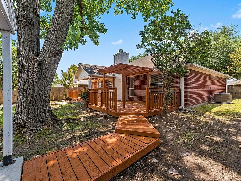 351 Fantasy Ln — Photo 27