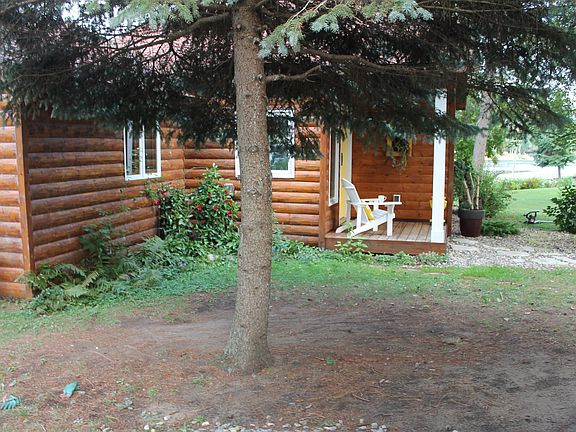 3rd image of 306 Eagle Dr