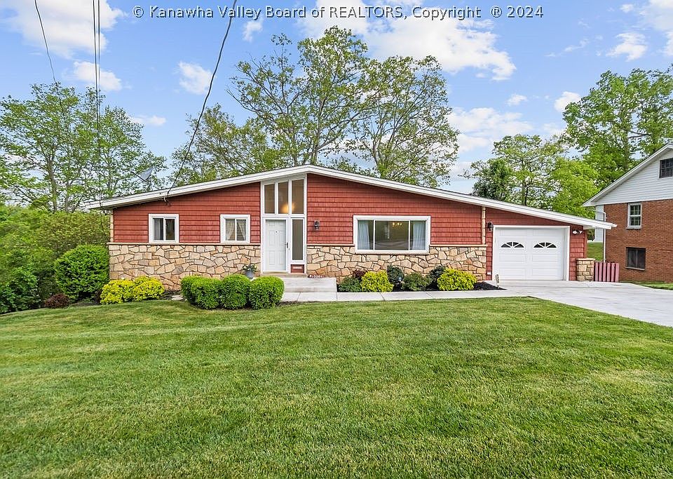 1st image of 1320 Village Dr