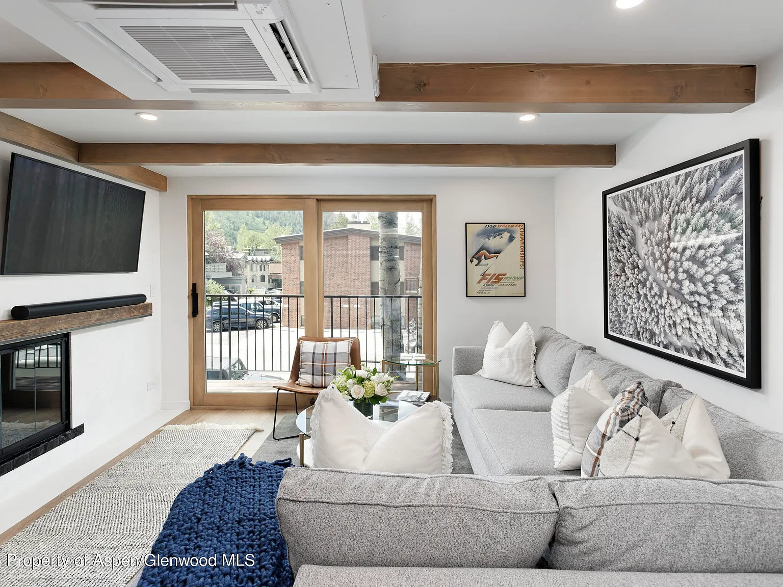 2 bed, 830 sqft, $17,000 — Photo 1