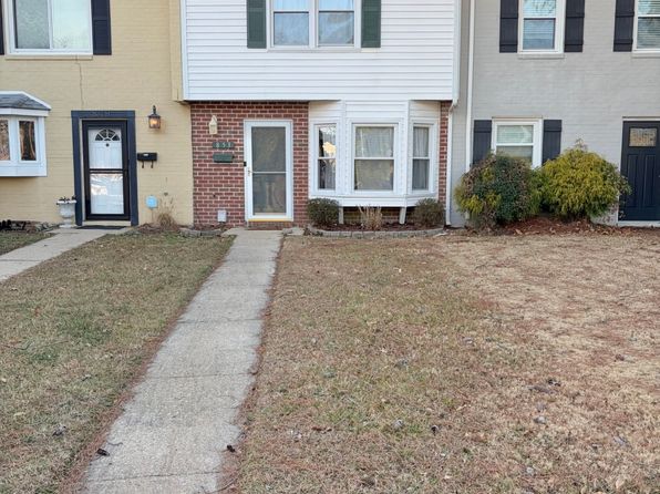 853 Cambridge Dr