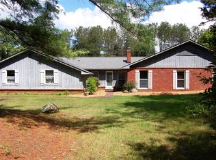 3302 Paint Creek Dr, Oakland, MI 48363