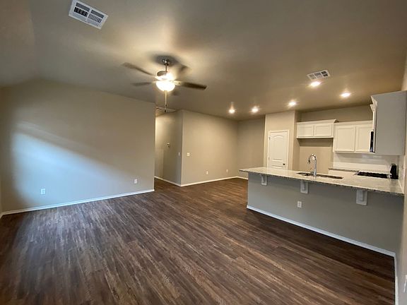 5th image of 10920 NW 119th St