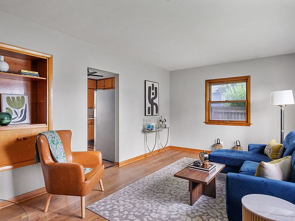 3rd image of 630 W Lombard St