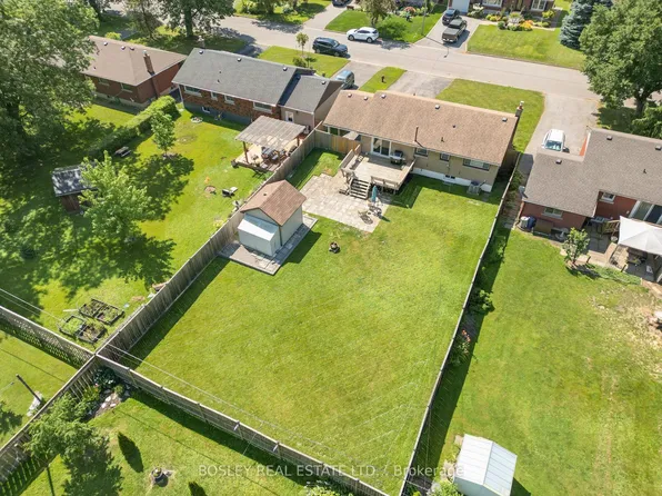 42 Lindel Cres, Welland, ON L3C 3S3