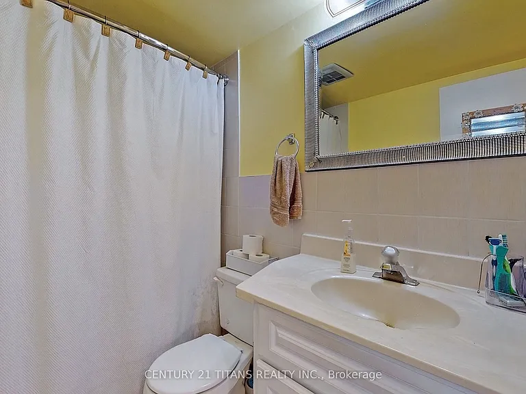 20 Gilder Dr #1208 — Photo 44
