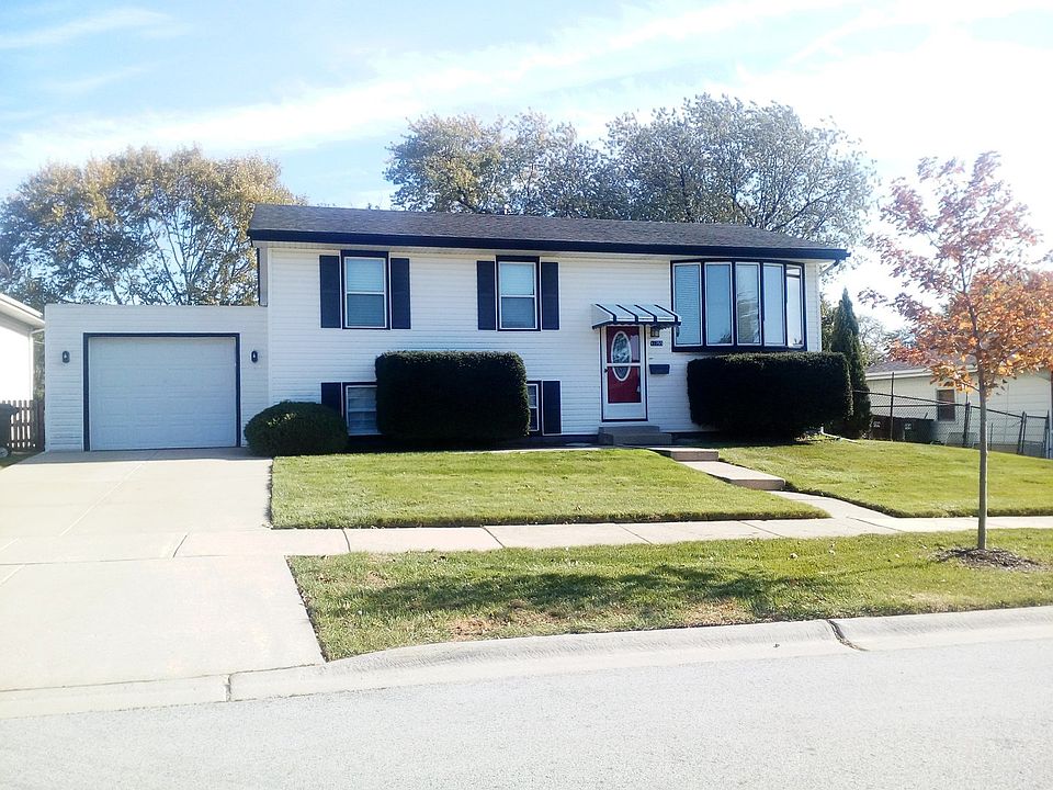 1st image of 16755 Oketo Ave