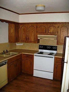 5th image of 1020 S Paris St APT 101