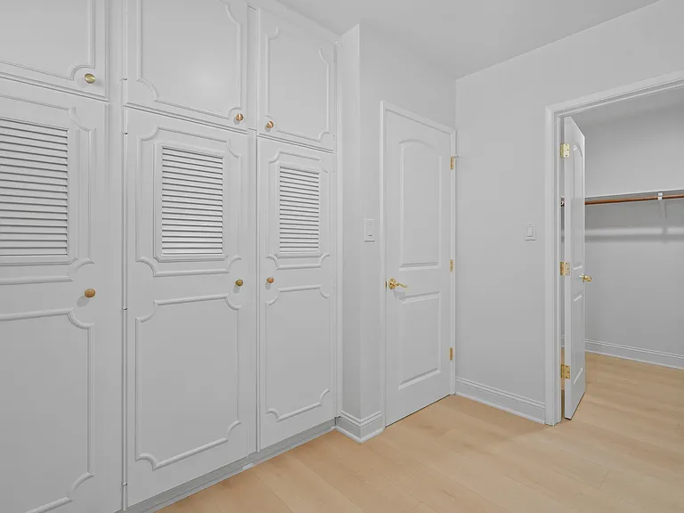 4159 Regal Oak Dr — Photo 26