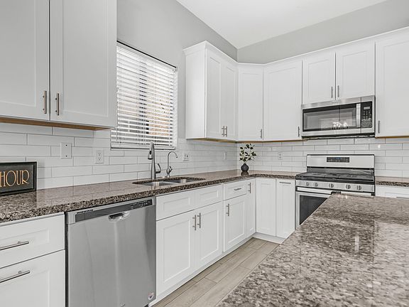 4th image of 5381 W FOLLEY Street