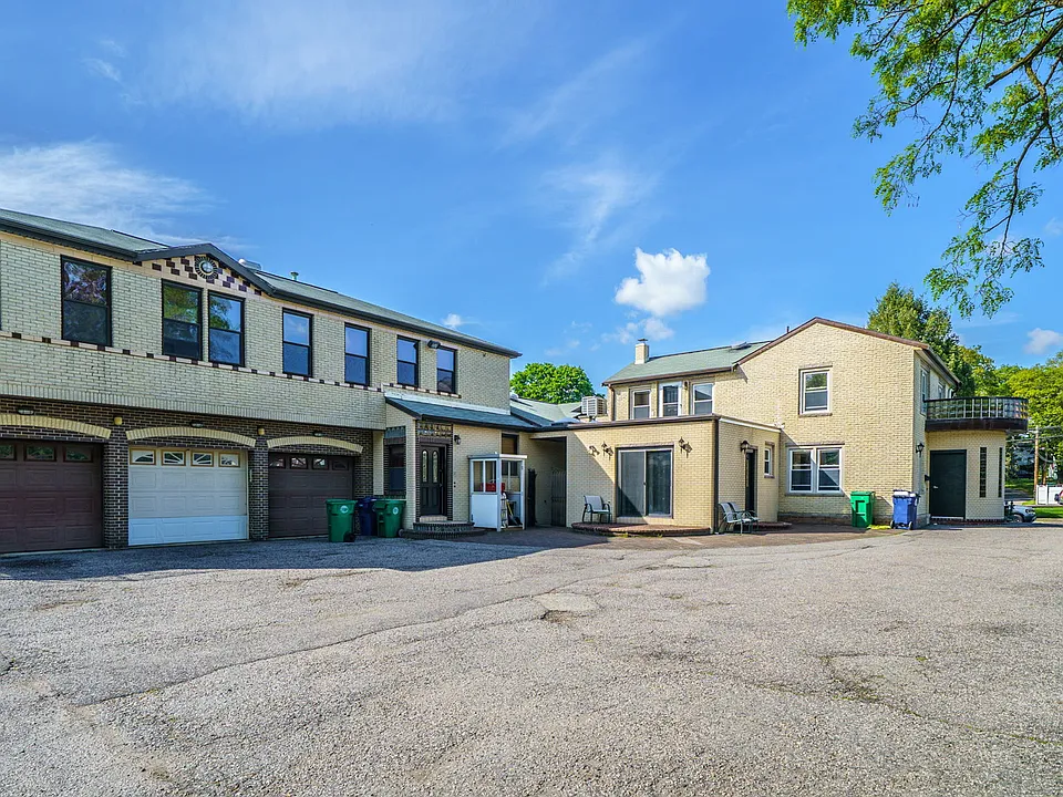 298 River St #0