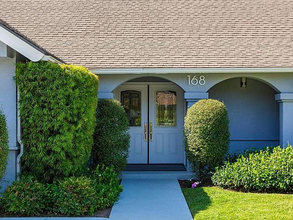 3rd image of 168 E Avenue De Los Arboles