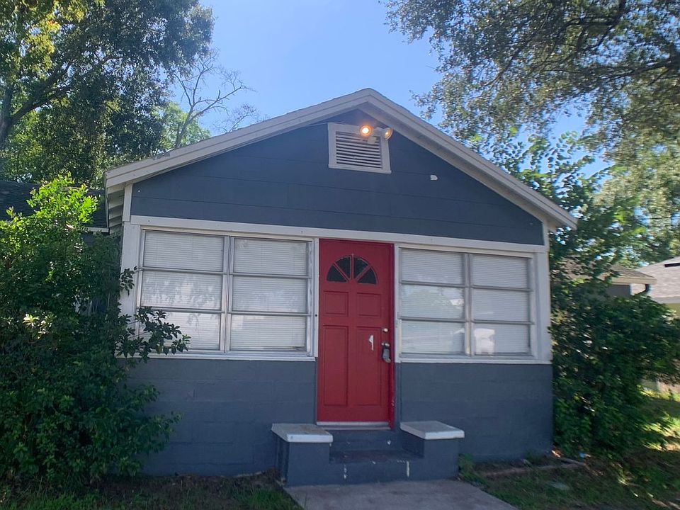 1st image of 615 Ariana Ave