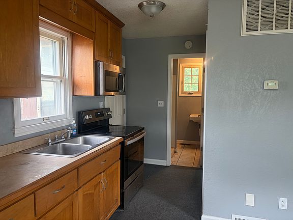 5th image of 1312 E 16th St