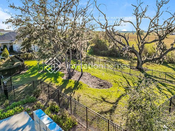5th image of 1572 Blue Rose Dr